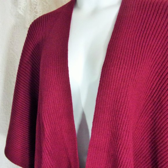 Knit Merlot Red Wine Cape Ruana Shawl One Size NWOT - Picture 3 of 4